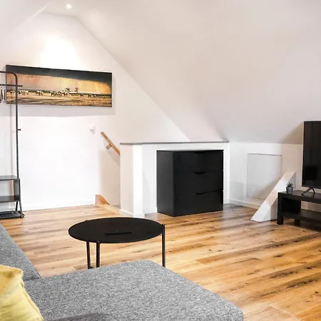 Lightplace • Groessere Gruppen • 4 Einzelzimmer • Boxspring • Smart Tv • Biergarten • Restaurant * בראונשווייג