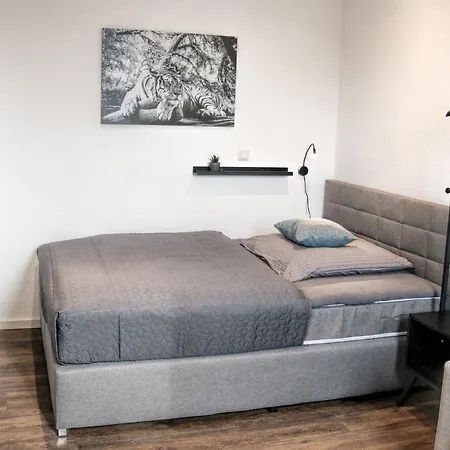 Διαμέρισμα Lightplace • Groessere Gruppen • 4 Einzelzimmer • Boxspring • Smart Tv • Biergarten • Restaurant