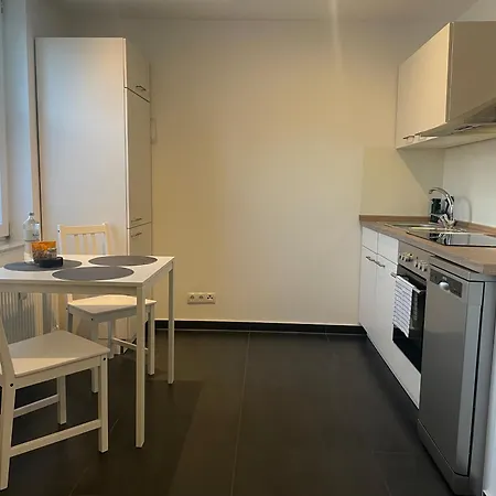 Lightplace • Groessere Gruppen • 4 Einzelzimmer • Boxspring • Smart Tv • Biergarten • Restaurant * בראונשווייג