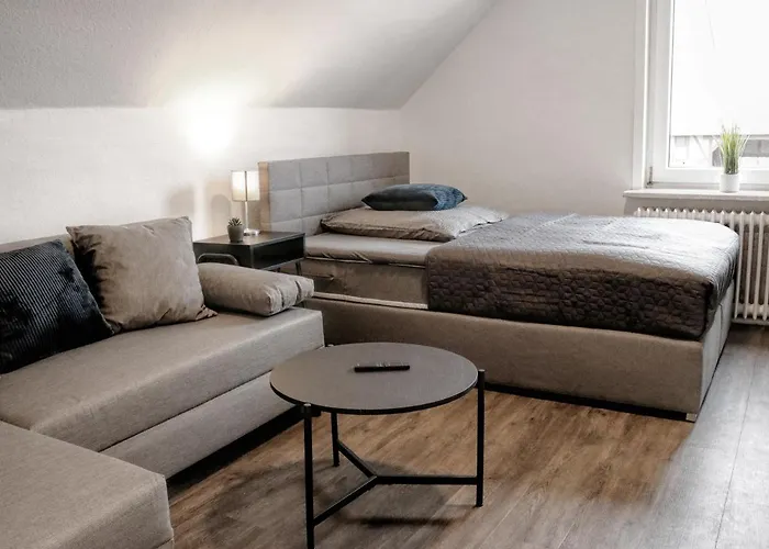 Апартаменты Lightplace • Groessere Gruppen • 4 Einzelzimmer • Boxspring • Smart Tv • Biergarten • Restaurant