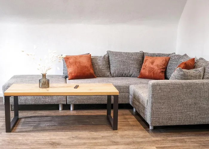 Lightplace • Groessere Gruppen • 4 Einzelzimmer • Boxspring • Smart Tv • Biergarten • Restaurant Брауншвейг