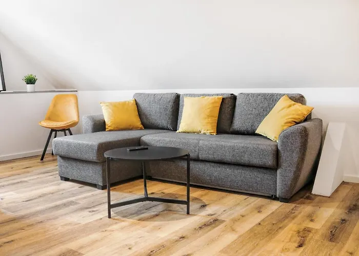 Lightplace • Groessere Gruppen • 4 Einzelzimmer • Boxspring • Smart Tv • Biergarten • Restaurant *