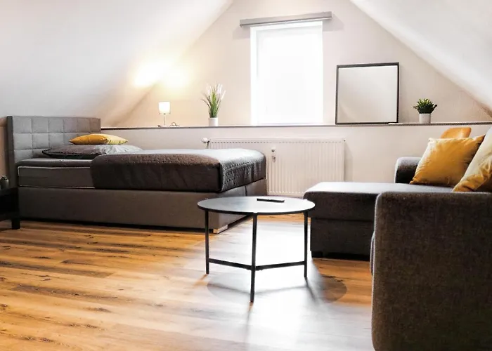 Апартаменты Lightplace • Groessere Gruppen • 4 Einzelzimmer • Boxspring • Smart Tv • Biergarten • Restaurant Брауншвейг