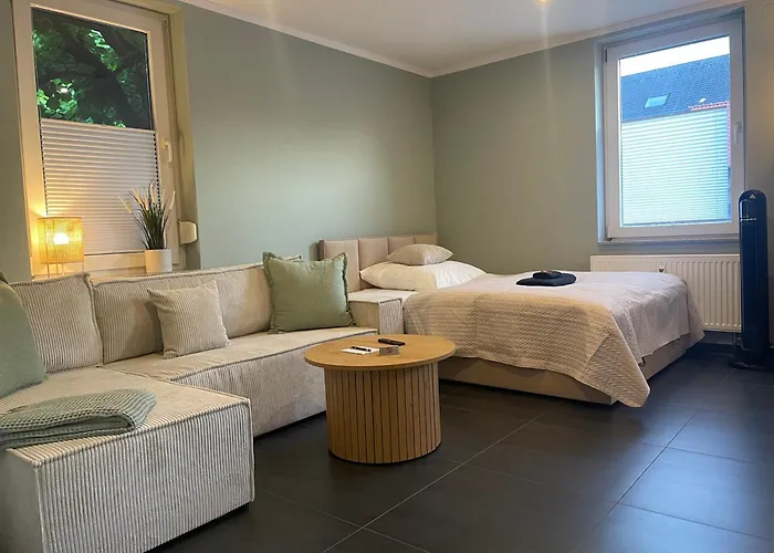 Lightplace • Groessere Gruppen • 4 Einzelzimmer • Boxspring • Smart Tv • Biergarten • Restaurant